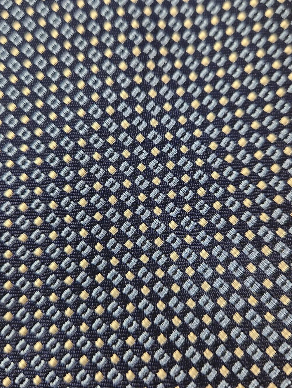 Lauren Ralph Lauren Men's Woven Pattern 109% Silk Tie in Navy and Cream